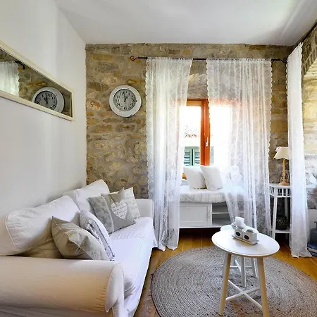 Apartman Toma *